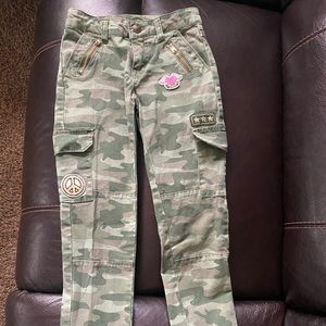 Justice camo cargo pant.  Straight leg stretch material.